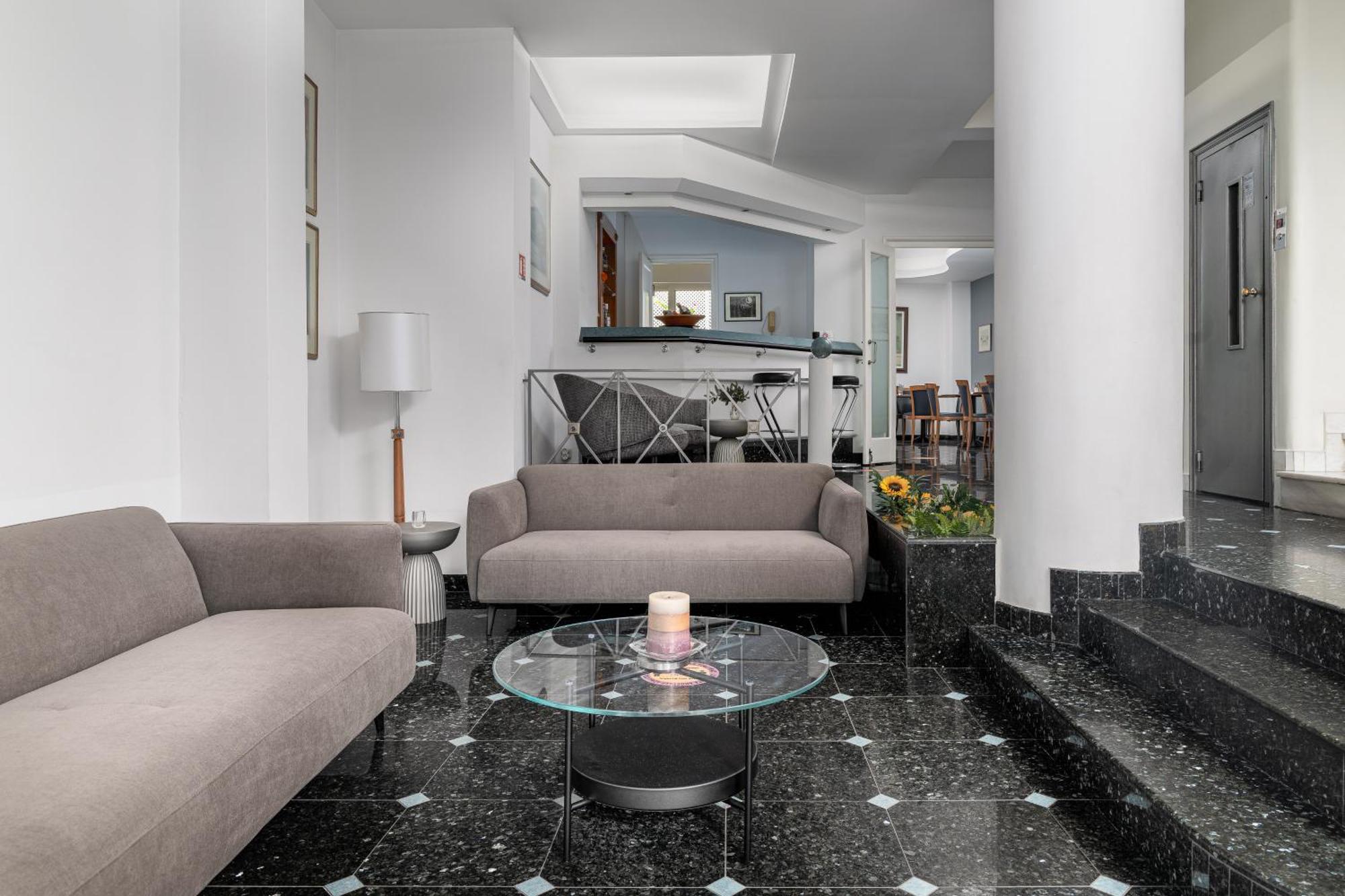Athos Hotel Атина Екстериор снимка